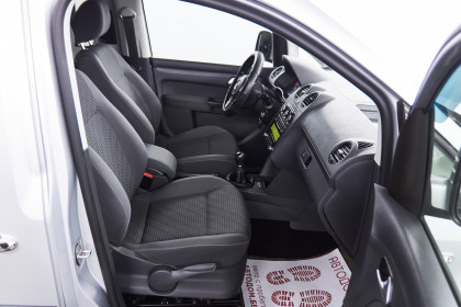 Продажа Volkswagen Caddy III Рестайлинг 1.6 MT (102 л.с.) 2014 Серебристый в Автодом