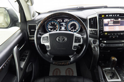 Продажа Toyota Land Cruiser 200 Series Рестайлинг 1 4.5 AT (235 л.с.) 2012 Черный в Автодом