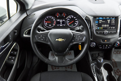 Продажа Chevrolet Cruze II 1.4 AT (155 л.с.) 2019 Белый в Автодом