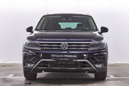 Продажа Volkswagen Tiguan II Allspace 2.0 AMT (220 л.с.) 2019 Черный в Автодом