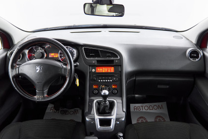 Продажа Peugeot 5008 I 1.6 MT (109 л.с.) 2010 Красный в Автодом