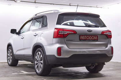 Продажа Kia Sorento II Рестайлинг 2.4 AT (192 л.с.) 2013 Серебристый в Автодом