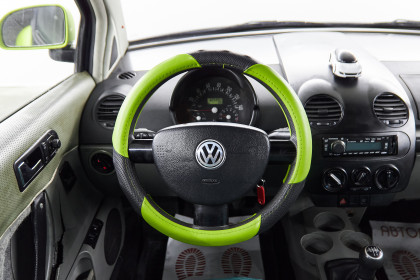 Продажа Volkswagen Beetle I (A4) 2.0 MT (115 л.с.) 2000 Черный в Автодом