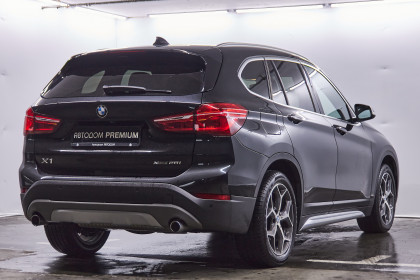Продажа BMW X1 II (F48) 28i xDrive 2.0 AT (231 л.с.) 2019 Черный в Автодом