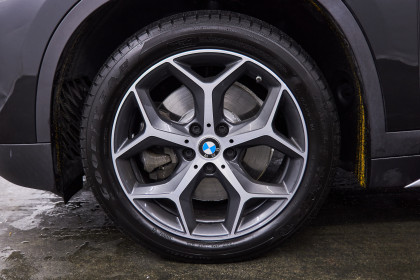 Продажа BMW X1 II (F48) 28i xDrive 2.0 AT (231 л.с.) 2019 Черный в Автодом
