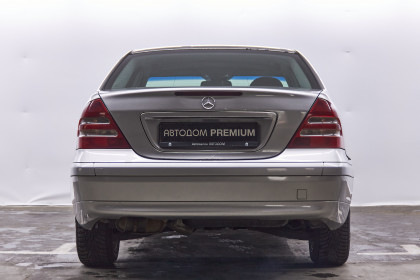 Продажа Mercedes-Benz C-Класс II (W203) 220 2.1 MT (143 л.с.) 2001 Серый в Автодом