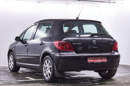 Продажа Peugeot 307 I 2.0 MT (137 л.с.) 2004 Черный в Автодом