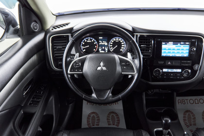 Продажа Mitsubishi Outlander III 2.0 CVT (146 л.с.) 2014 Белый в Автодом