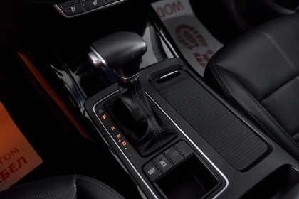 Продажа Kia Sorento III Prime Рестайлинг 8-speed 2.0 AT (186 л.с.) 2019 Серый в Автодом