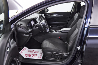 Продажа Opel Insignia II 1.6 MT (136 л.с.) 2019 Синий в Автодом