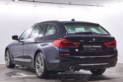 Продажа BMW 5 серии VII (G30/G31) 520d 2.0 AT (190 л.с.) 2018 Синий в Автодом