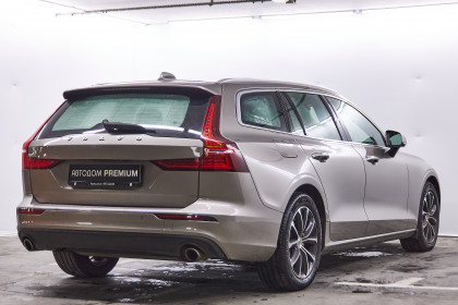 Продажа Volvo V60 II 2.0 AT (190 л.с.) 2019 Серый в Автодом