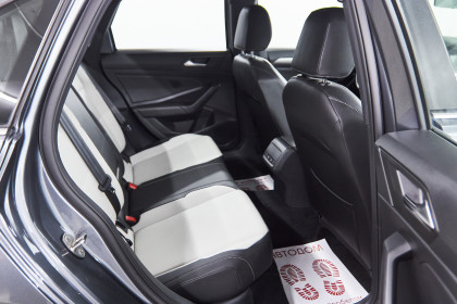 Продажа Volkswagen Jetta VII 6-speed 1.4 AT (150 л.с.) 2020 Серый в Автодом