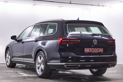 Продажа Volkswagen Passat B8 DSG7 2.0 AMT (190 л.с.) 2018 Черный в Автодом