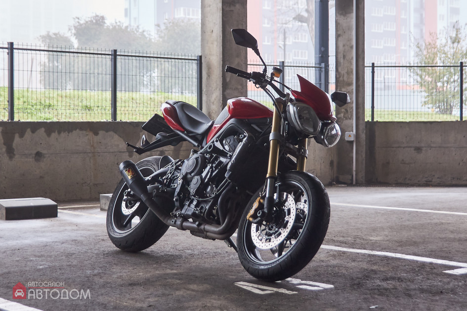 Продажа Triumph Street Triple 2012 Черный в Автодом