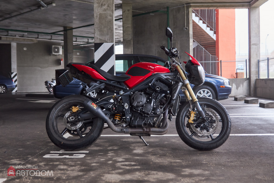 Продажа Triumph Street Triple 2012 Черный в Автодом