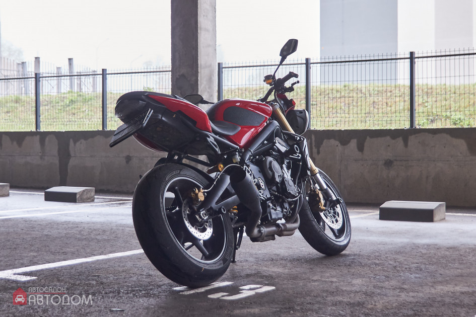 Продажа Triumph Street Triple 2012 Черный в Автодом