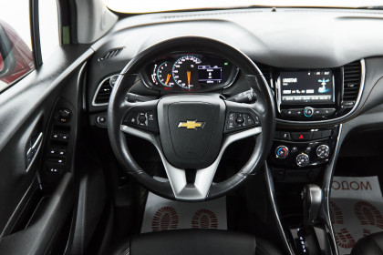 Продажа Chevrolet Trax I Рестайлинг 1.6 AT (136 л.с.) 2018 Бордовый в Автодом