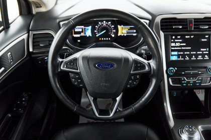 Продажа Ford Fusion (North America) II Рестайлинг 1.5 AT (184 л.с.) 2016 Черный в Автодом