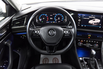 Продажа Volkswagen Jetta VII 8-speed 1.4 AT (147 л.с.) 2018 Белый в Автодом