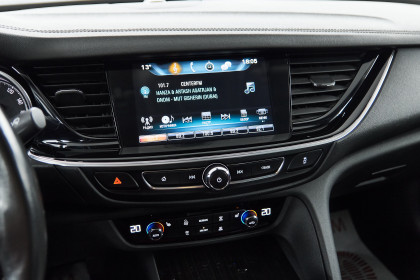 Продажа Buick Regal VI 2.0 AT (250 л.с.) 2018 Бордовый в Автодом