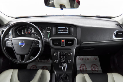 Продажа Volvo V40 II 1.6 AMT (115 л.с.) 2014 Черный в Автодом
