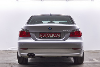 Продажа BMW 5 серии V (E60/E61) Рестайлинг 530i 3.0 AT (272 л.с.) 2008 Серебристый в Автодом