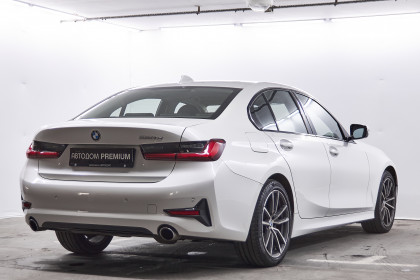 Продажа BMW 3 серии VII (G2x) 330d 3.0 AT (265 л.с.) 2019 Белый в Автодом