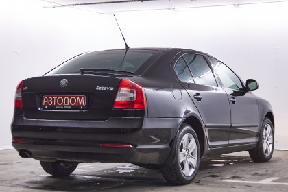 Продажа Skoda Octavia II (A5) Рестайлинг 1.6 MT (102 л.с.) 2010 Черный в Автодом