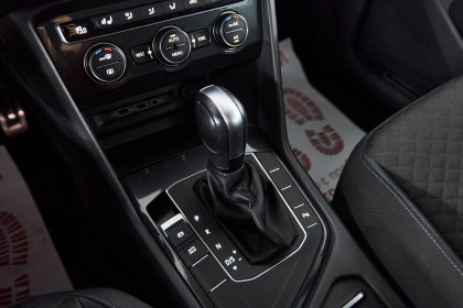Продажа Volkswagen Tiguan II 1.4 AMT (150 л.с.) 2019 Серый в Автодом