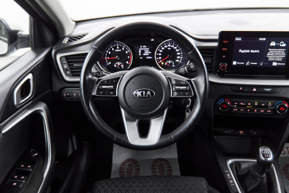 Продажа Kia Ceed III 1.0 MT (120 л.с.) 2020 Серебристый в Автодом