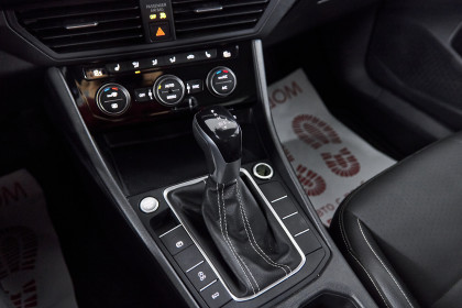 Продажа Volkswagen Jetta VII Рестайлинг 1.5 AT (158 л.с.) 2022 Серый в Автодом