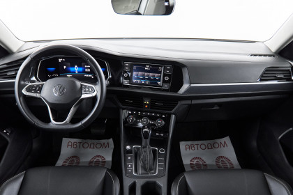 Продажа Volkswagen Jetta VII Рестайлинг 1.5 AT (158 л.с.) 2022 Серый в Автодом