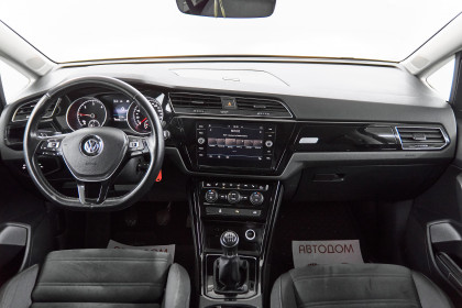 Продажа Volkswagen Touran III 1.6 MT (115 л.с.) 2017 Черный в Автодом