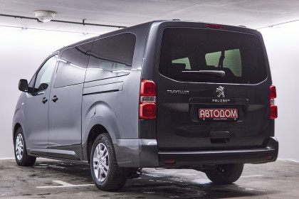 Продажа Peugeot Traveller I Long 2.0 AT (150 л.с.) 2021 Серый в Автодом