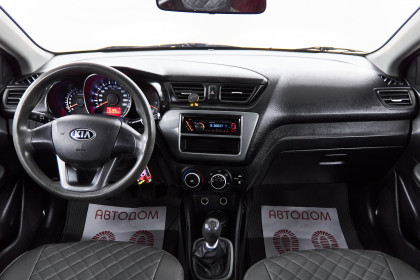 Продажа Kia Rio III 5-speed 1.6 MT (123 л.с.) 2013 Серый в Автодом