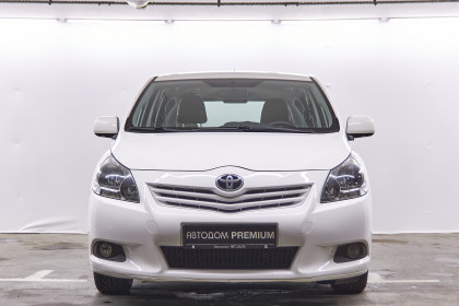 Продажа Toyota Verso I 2.0 MT (126 л.с.) 2010 Белый в Автодом