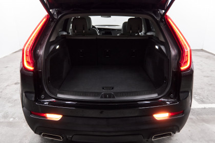 Продажа Cadillac XT4 I 2.0 AT (241 л.с.) 2022 Черный в Автодом