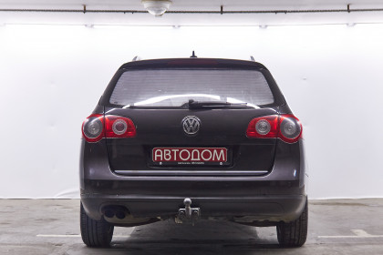 Продажа Volkswagen Passat B6 2.0 MT (140 л.с.) 2009 Коричневый в Автодом