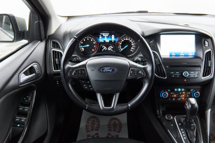 Продажа Ford Focus III Рестайлинг 1.6 AMT (125 л.с.) 2017 Серый в Автодом