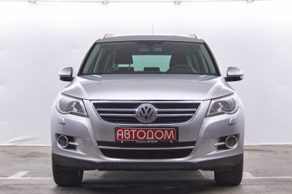Продажа Volkswagen Tiguan I 2.0 AT (170 л.с.) 2010 Серебристый в Автодом