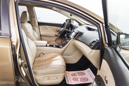 Продажа Toyota Venza I Рестайлинг 2.7 AT (185 л.с.) 2013 Коричневый в Автодом