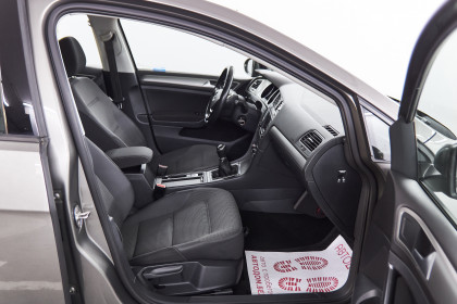 Продажа Volkswagen Golf VII 1.6 MT (110 л.с.) 2015 Серый в Автодом