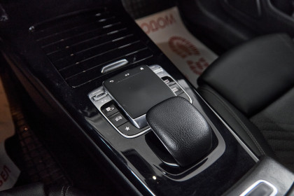 Продажа Mercedes-Benz A-Класс IV (W177) 180 d 1.5 AMT (116 л.с.) 2019 Черный в Автодом