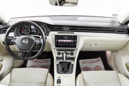 Продажа Volkswagen Passat B8 DSG6 2.0 AMT (150 л.с.) 2018 Черный в Автодом