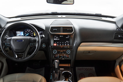 Продажа Ford Explorer V Рестайлинг 2 3.5 AT (294 л.с.) 2018 Серый в Автодом