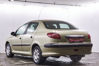 Продажа Peugeot 206 I 1.4 MT (75 л.с.) 2008 Серебристый в Автодом