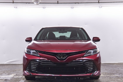 Продажа Toyota Camry VIII (XV70) US Market 2.5 AT (203 л.с.) 2019 Бордовый в Автодом