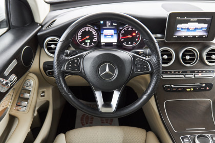 Продажа Mercedes-Benz GLC I (X253) 300 2.0 AT (245 л.с.) 2019 Белый в Автодом
