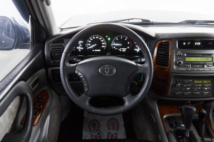 Продажа Toyota Land Cruiser 100 Series Рестайлинг 1 4.2 AT (204 л.с.) 2002 Серебристый в Автодом